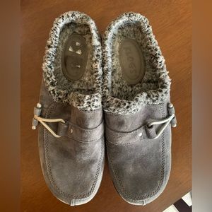 Klogs brand slide on. Size 9.5. Grey Suede with Matte Silver Embellishment. Used